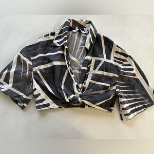 Zara Black and White Geometric Top